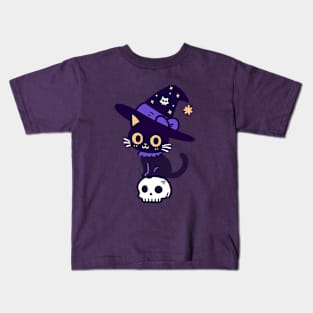 Witch Cat Standing On Top Of a Skull Kids T-Shirt